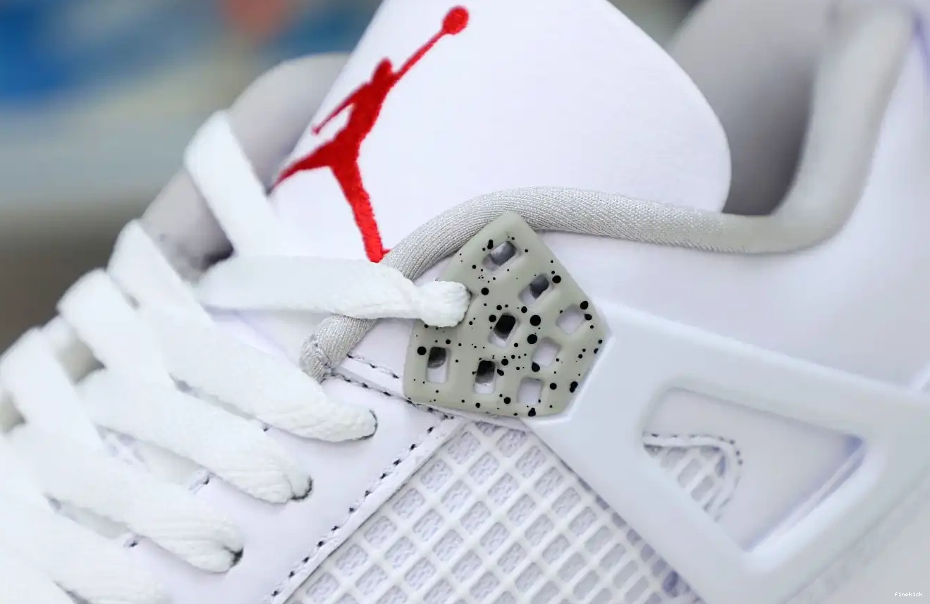 AIR 4 'WHITE OREO' JORDAN RETRO 0620
